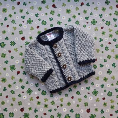 Strickjacke hellgrau blau Trachtenjacke Pullover Babyjacke gestrickt Taufkleidung Taufe Taufgeschenk Babyshower Junge