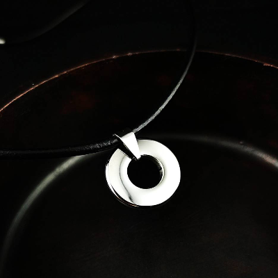 Lederkette mit Edelstahlring – Schwarz oder Braun, Magnetverschluss, 3mm Leder