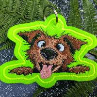 Hund crazy ITH Stickdatei 10x10cm – Lustiger Schlüsselanhänger & Taschenbaumler für Hunde-Fans Bild 4