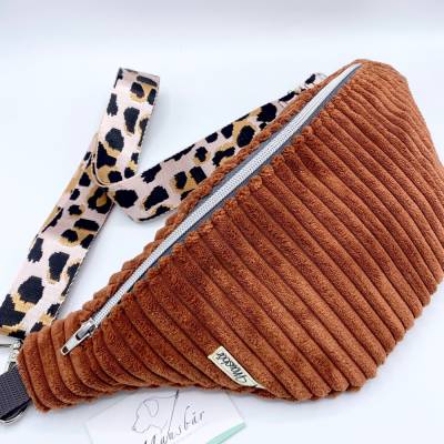 Crossbody-Bauchtasche - groß - aus Cord / Cordsamt – vielseitig tragbar,  größenverstellbar, handmade