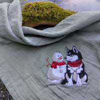 Husky mit Schneemann 12-14x18cm – Winterliche Eleganz für Deine Stickprojekte Bild 9