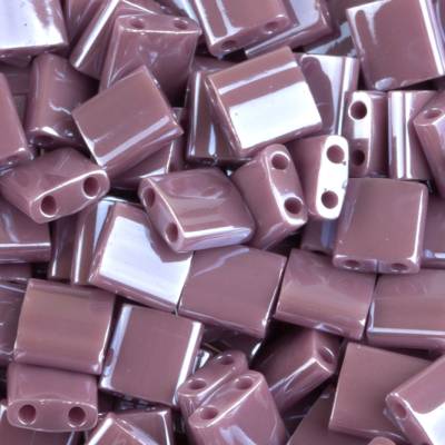 TL0437 Opaque Mauve Luster 5x5x1,9mm Miyuki Tila Beads Japanische quadratische 2-Loch Perlen 5g