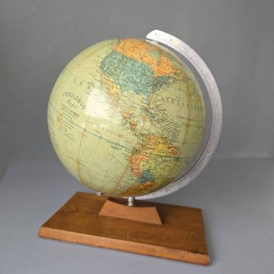 Dietrich Reimer Erdglobus „Major“, 1954, Holzfuß