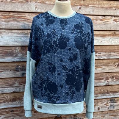 Kuschliger Pulli Blumen und Frottee in lindgrün Gr. S/M