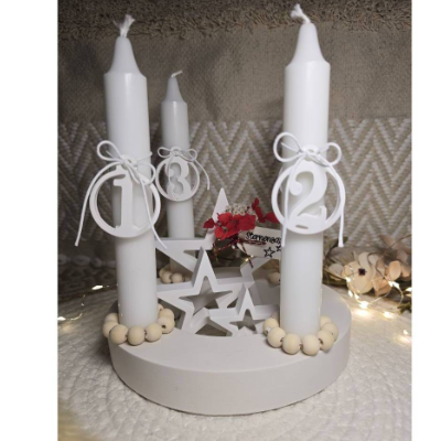 Adventskranz aus Raysin – Runder Kerzenhalter mit Sternen & Zahlen 1–4, handgefertigt