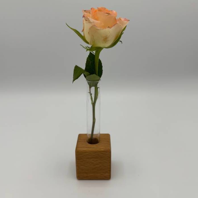 Handgefertigte Vase aus Buchenholz mit Reagenzglas – Einzigartiges Geschenk für Blumenliebhaber