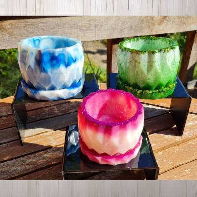 Handgefertigte Glitzer-Schale / Übertopf im Ombre-Design aus Kunstharz