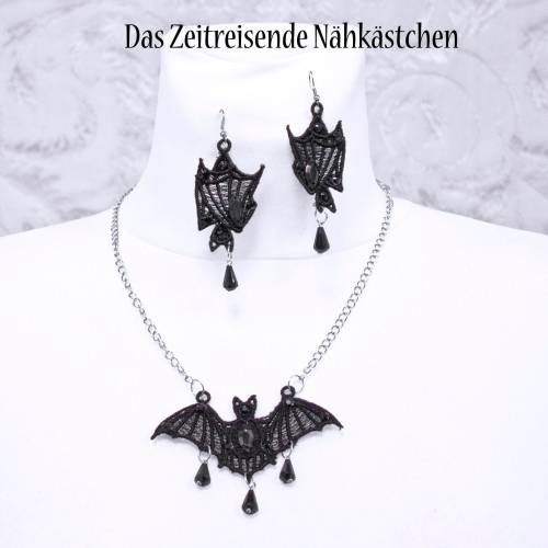 Viktorianisches Gothic Schmuckset – Fledermaus Halskette & Ohrringe, individuelle Handarbeit aus Spitze schwarz