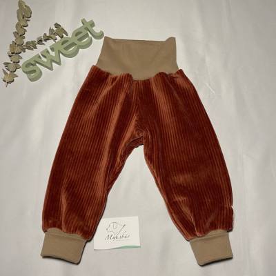 Mitwachsende Pumphose 80/86  aus Nicky Cordjersey in Rost – Handmade Babyhose von Mausbär