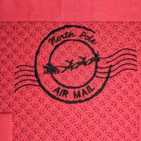 North Pole Poststempel Stickdatei 12-14x18cm – Magische Weihnachts-Stickvorlage mit Rentierschlitten Bild 1