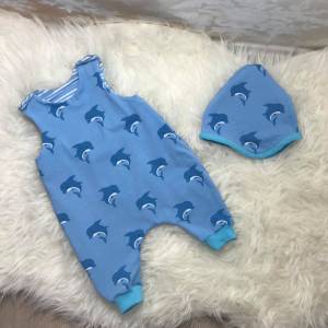 2 tlg. Baby Set mit Delfinen // Set für Babys aus Wendemütze und Strampler für Jungen bis Gr. 80 Bild 5