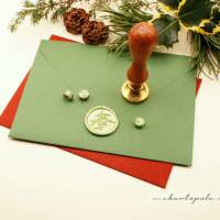 Weihnachtliches Wachssiegel-Set – 6 handgegossene Siegel in Grün, Rot & Gold (selbstklebend) Bild 3