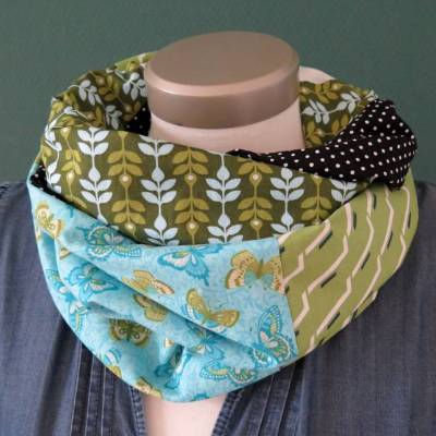 Loop Schal Damen Einzelstück Baumwolle Patchwork bunt Schmetterlinge blau grün Punkte