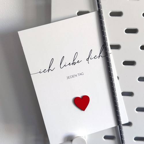 Ich liebe dich Karte mit rotem Holzherz – Liebeskarte für Partner, Valentinstag, Jahrestag, Hochzeitstag