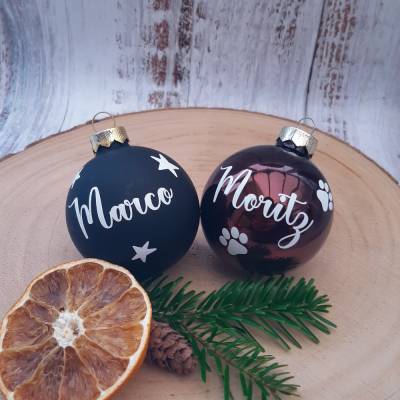 Personalisierte Weihnachtskugel mit Namen aus Glas – viele Farben & verschiedene Schriftarten
