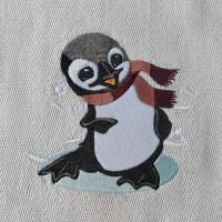 Pinguin winterlich Stickdatei 12-14x18cm – Winterliches Stickmuster für Stickmaschinen Bild 1