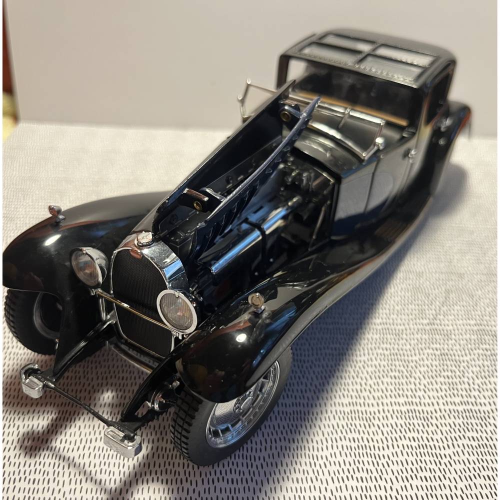 Modellauto 1:24 Modell 1930 Bugatti Royale Coupe Napoleon von
