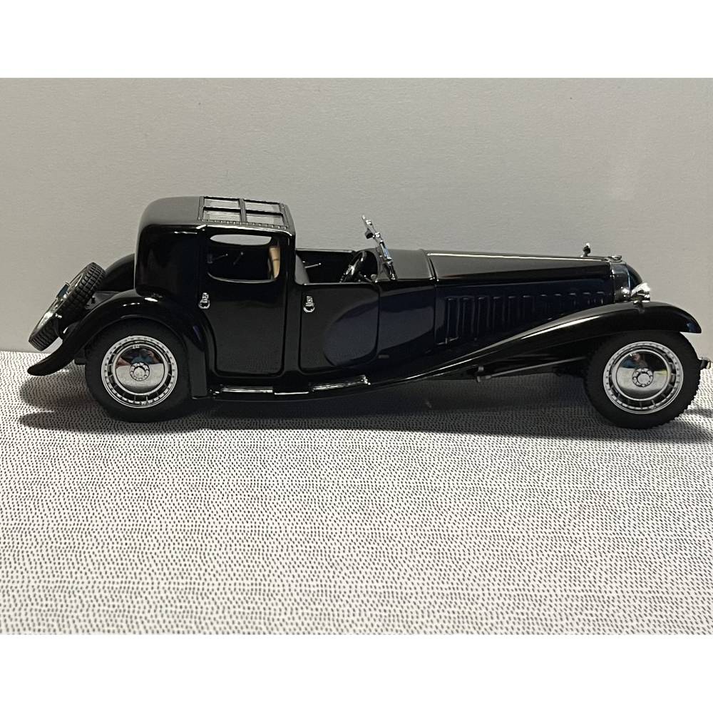 Modellauto 1:24 Modell 1930 Bugatti Royale Coupe Napoleon von
