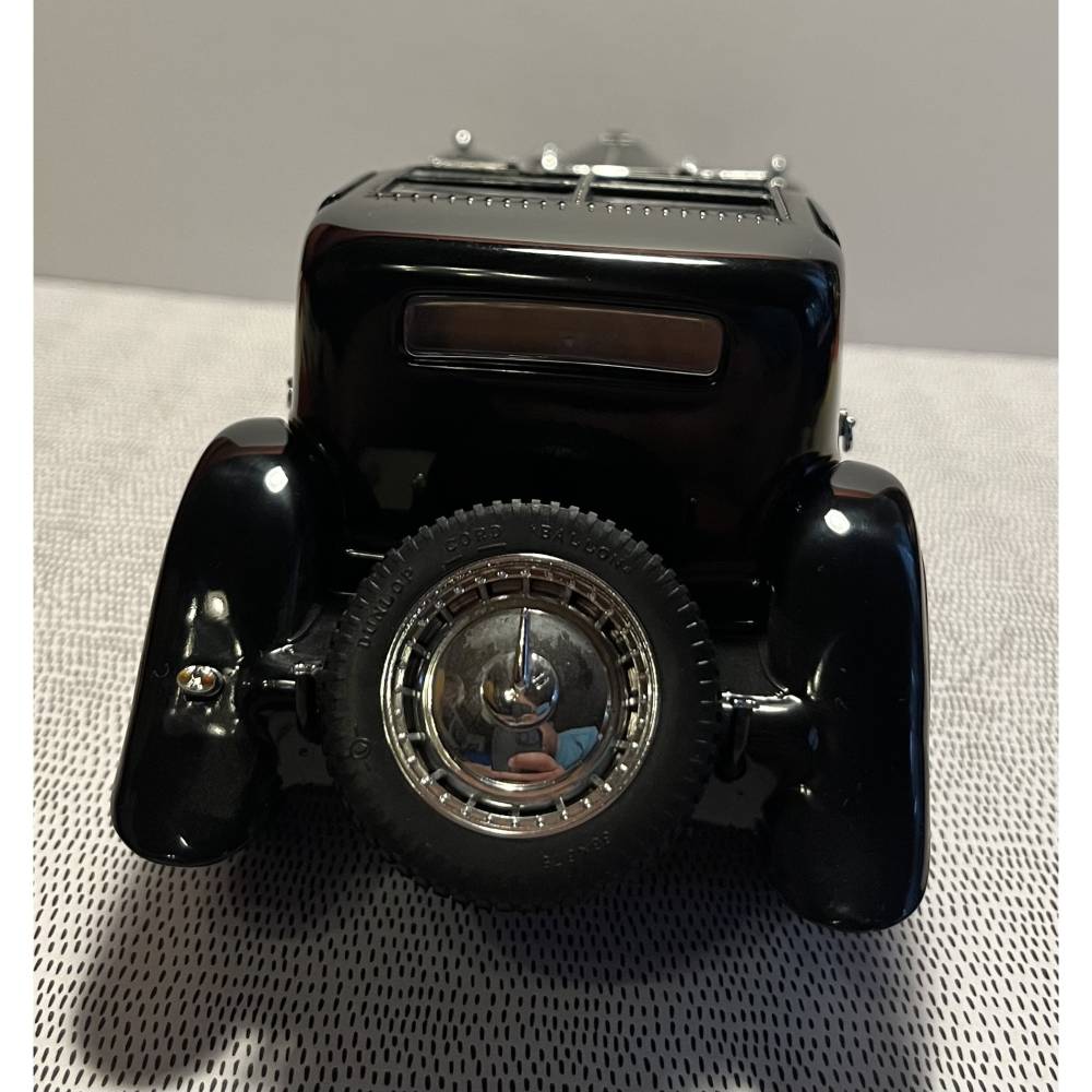 Modellauto 1:24 Modell 1930 Bugatti Royale Coupe Napoleon von