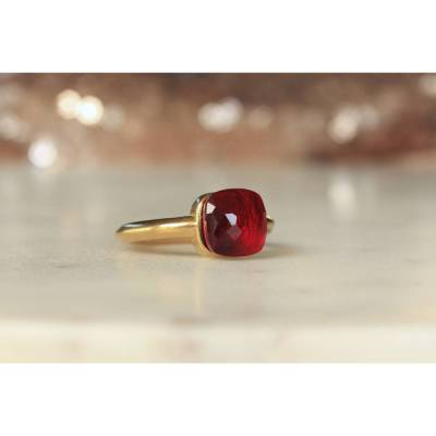 Ring Granat hydro: vergoldeter Stapelring mit Geburtsstein