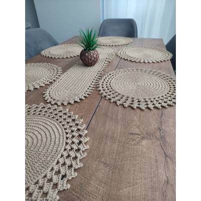 Handgemachtes Häkel-Tischset – 6 runde Platzsets + 1 Läufer – Beige – Polyester & wolle