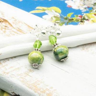 Individuelle Keramik Ohrclips Grün, Ohrringe, handgemachter Unikatschmuck, Weihnachtsgeschenk Frau