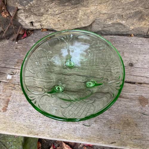 Gebäckschale mit Füßchen zartgrün Ankerglas Bernsdorf Barock 50er Jahre DDR