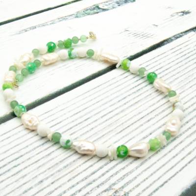 Außergewöhnliche Perlenkette, Achat, Edelstein, grün, weiß Schmuck, Unikat, Geschenkidee für Sie, Kolleginnen, 
