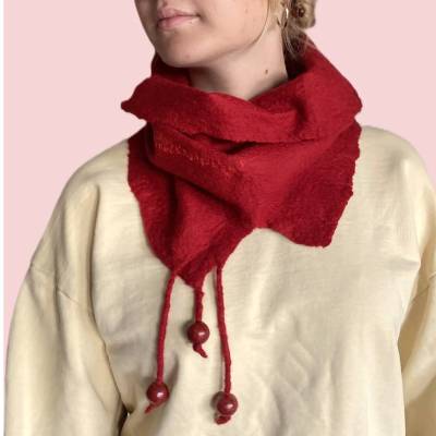 warmer, roter Rundschal aus Wolle, handgefilzt und einmalig, Schlauchschal, Loop