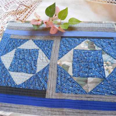 blauer Tischläufer Quilt Patchwork , Tischset Patchwork