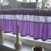 Scheibengardine Vorhang in Lavendel, Lila Karo mir Spitze Bild 2