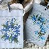9-er Set Geschenkanhänger / Papieranhänger mit tollen Vintage Blumen Motiven in feinen Blautönen Bild 4