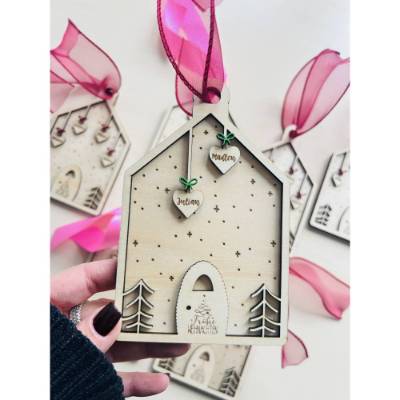 Personalisierte Weihnachtsanhänger aus Holz in Hausform – bis zu 6 Namen,Weihnachtsgeschenk,Weihnachten