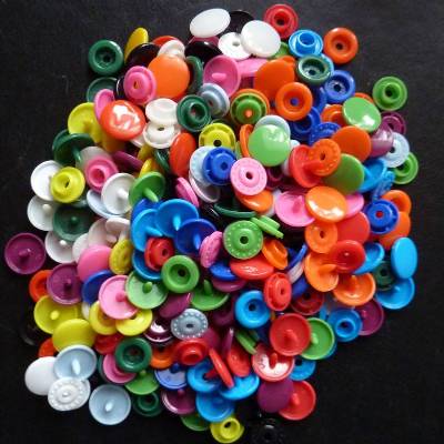 Snaps Druckknopf-Set, glänzend, Gr. T5, d=12,4mm - 60 Stück in 12 Farben