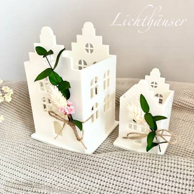 Lichthaus im nordischen Stil in 2 Größen incl. 1 LED Licht. Cremeweiß und schwarz. 