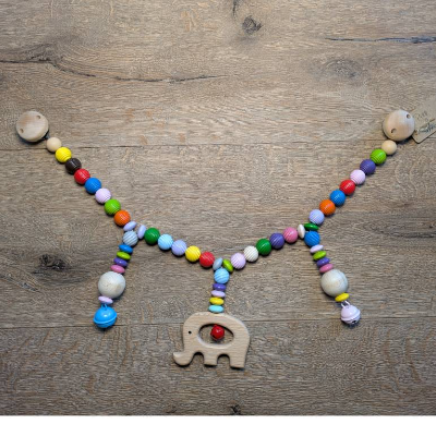 Kunterbunte Kinderwagenkette mit Elefant und 3 Glöckchen