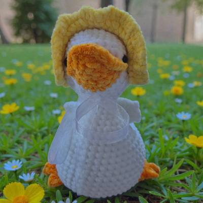 Zauberhafte Häkel-Ente „Sonnenschein“ – Handgemachtes Unikat