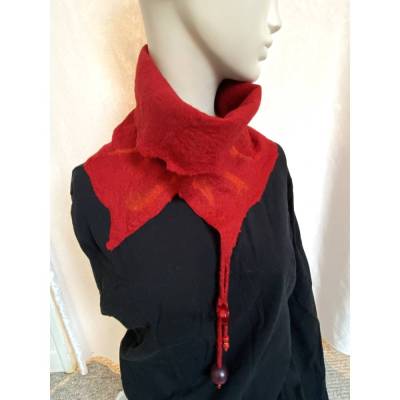 warmer, roter Rundschal aus Wolle, handgefilzt und einmalig, Schlauchschal, Loop