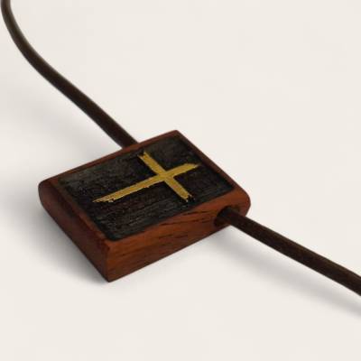 Holzanhänger „Kreuz“ geöltes Cumaruholz – handgefertigt Geschenk Konfirmation/ Kommunion