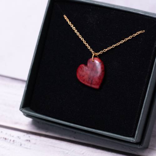 Geschenkidee Zum Valentinstag: Holzanhänger - Herzschlag der Natur