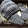 Neugeborenenset, Baby-Mütze und Baby-Socken grau weiß, Merino Bild 3