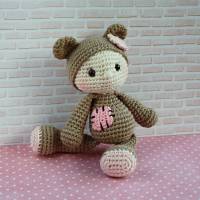 Häkelspielzeug Tierbaby Bär Teddy hellbraun aus Baumwolle Handarbeit Bild 1