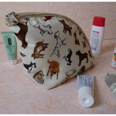 besondere halbrunde Kosmetiktasche, Utensilo, Kulturbeutel, Make-up Tasche mit Reißverschluß,