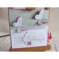 Hochzeitskarte quadatisch in hellgrau/weiß/pink mit Schmetterlingen Bild 1