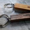 Schlüsselanhänger aus Holz mit Wunschgravur Familie, Glück, Liebe, Zuhause individualisiert, Geschenk Mann, Vater, Bild 4