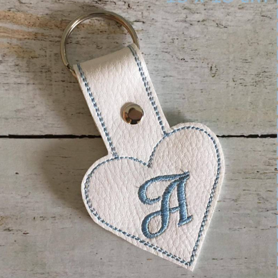 Schlüsselanhänger ITH  Herz ABC 13x18 cm