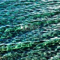 Meer in Smaragdgrün, Wasser und Wellen, Wandbild und Fotografie mit Lichtreflexen, Urlaubsstimmung für dein Zuhause Bild 2