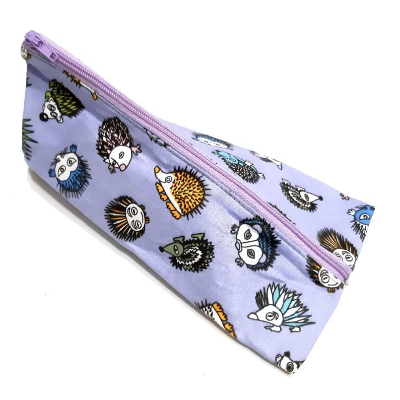 Schlampermäppchen lila mit Igel Motiv, Federmäppchen dreieckig