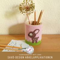 Stiftebecher für Kinder mit Reh und Fliegenpilz, Holzbecher Utensilo gehäkelt von Savö-Design Bild 3