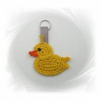 Schlüsselanhänger Ente, gelbe Ente als Taschenanhänger für Kindertasche oder Handtasche Bild 2